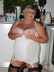 Older mature British present Ñrack porn pics