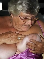 Older mature British exhibit Ñrack porn pics