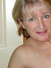 Mature nylon give vagina porn pics